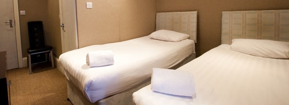 Cranford Hotel 2*