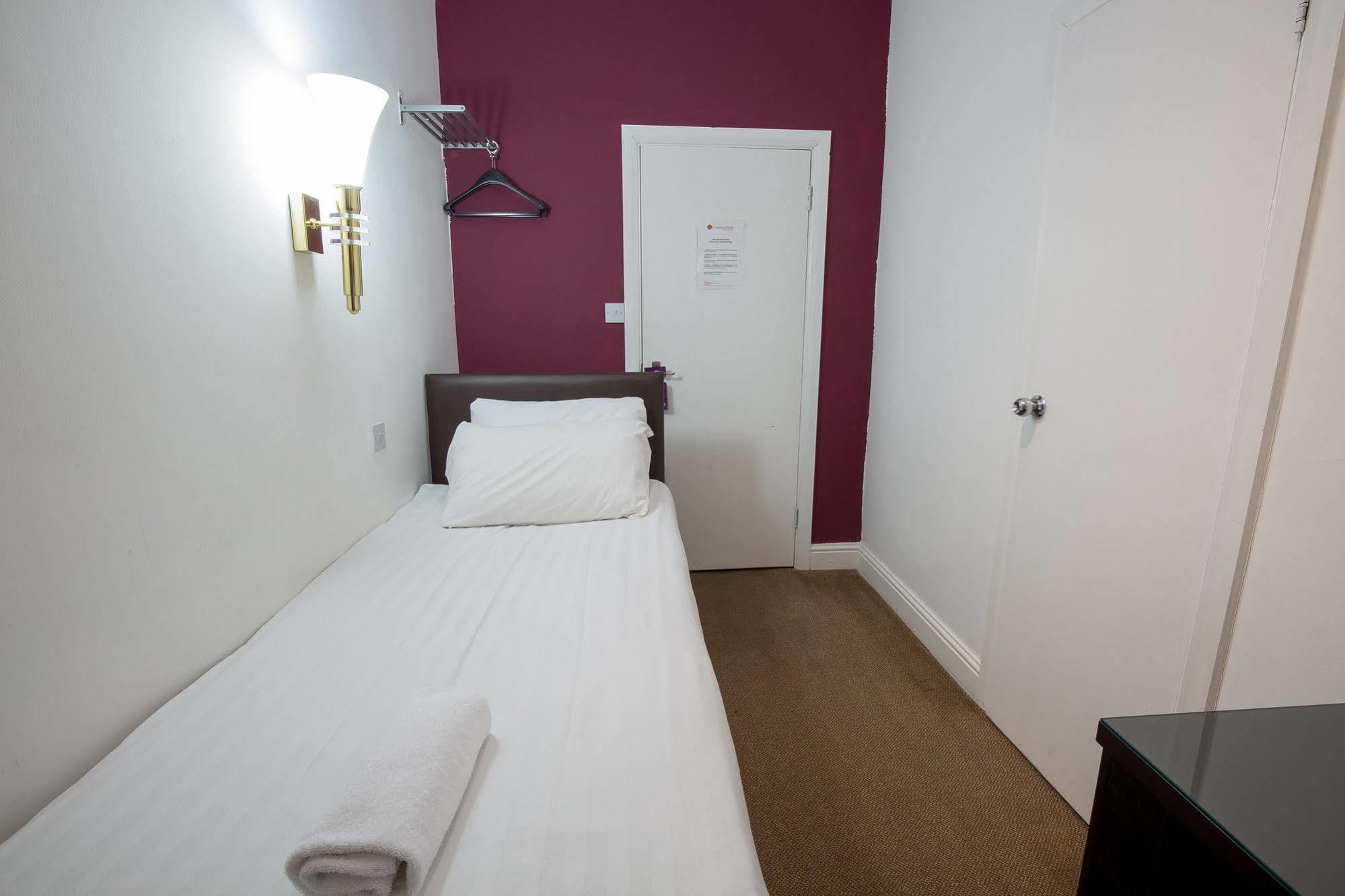 Cranford Hotel Ilford