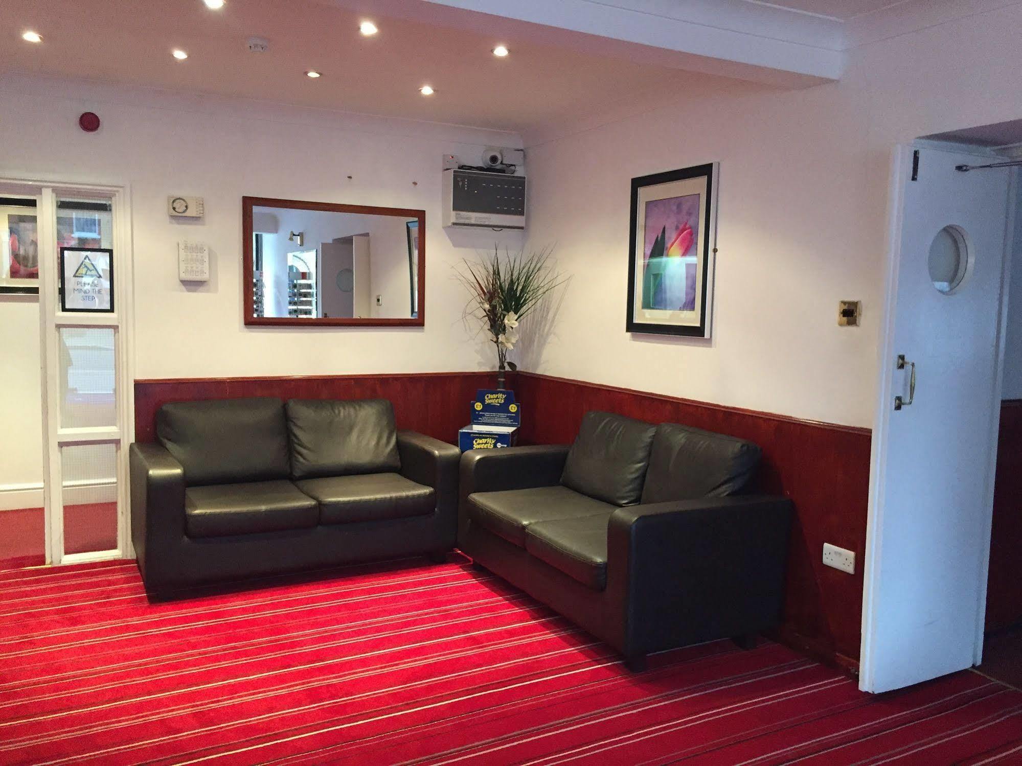 Cranford Hotel Ilford